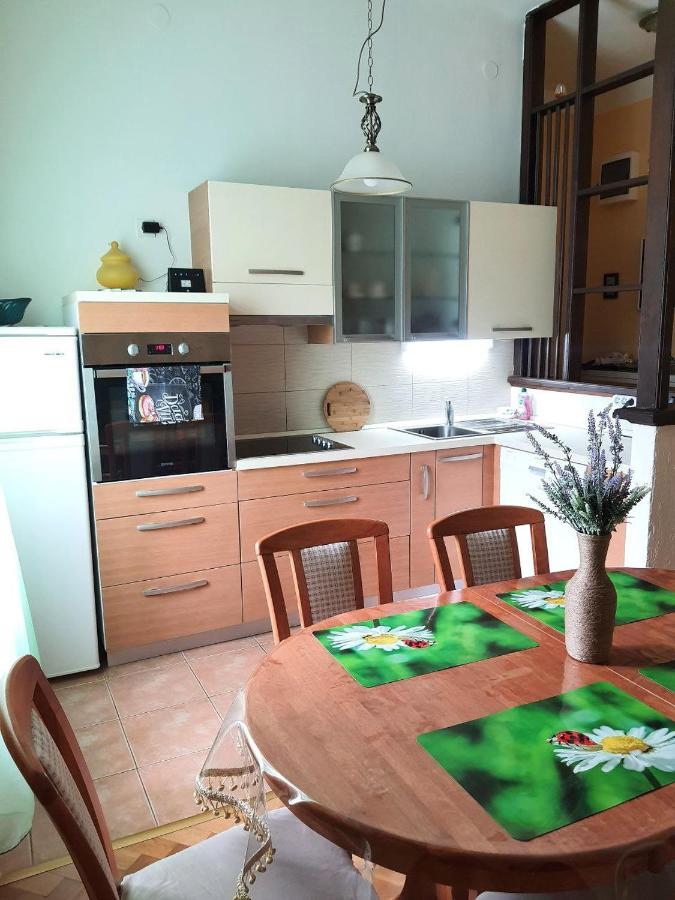 אופטיה Family Apartment Center מראה חיצוני תמונה