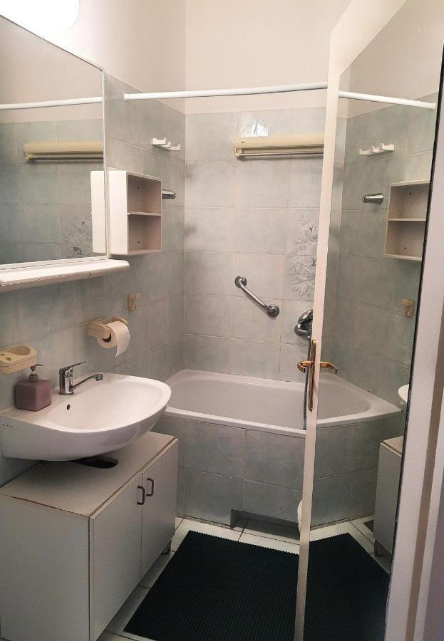 אופטיה Family Apartment Center מראה חיצוני תמונה